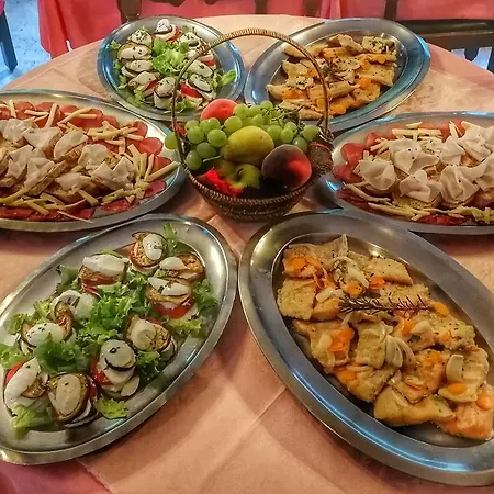 Ξενοδοχείο Al Caminetto 2*